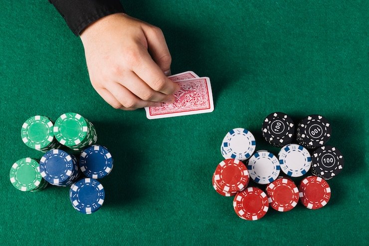 Bagan tingkat loyalitas vegastogel menampilkan manfaat progresif dari Member hingga Diamond